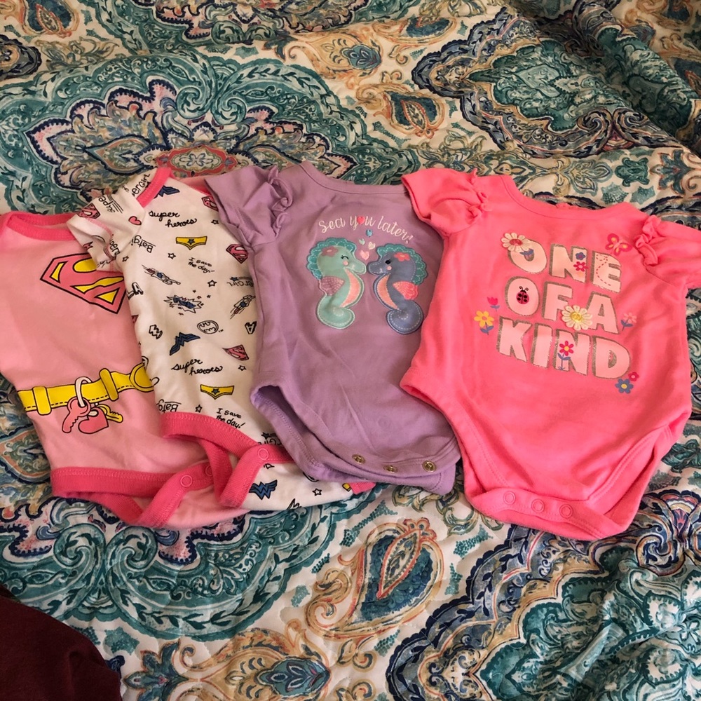 (4for$15) Bundle of 4 0-3 month onesies